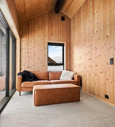 Tonningssaetra Mountain *